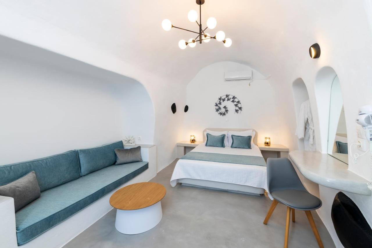 Evas House 2* Fira (Santorini)